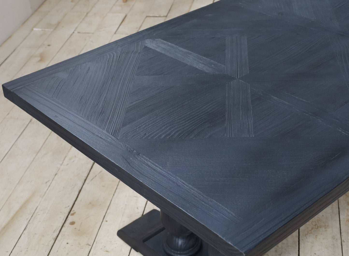 Monarch Dining Table Black