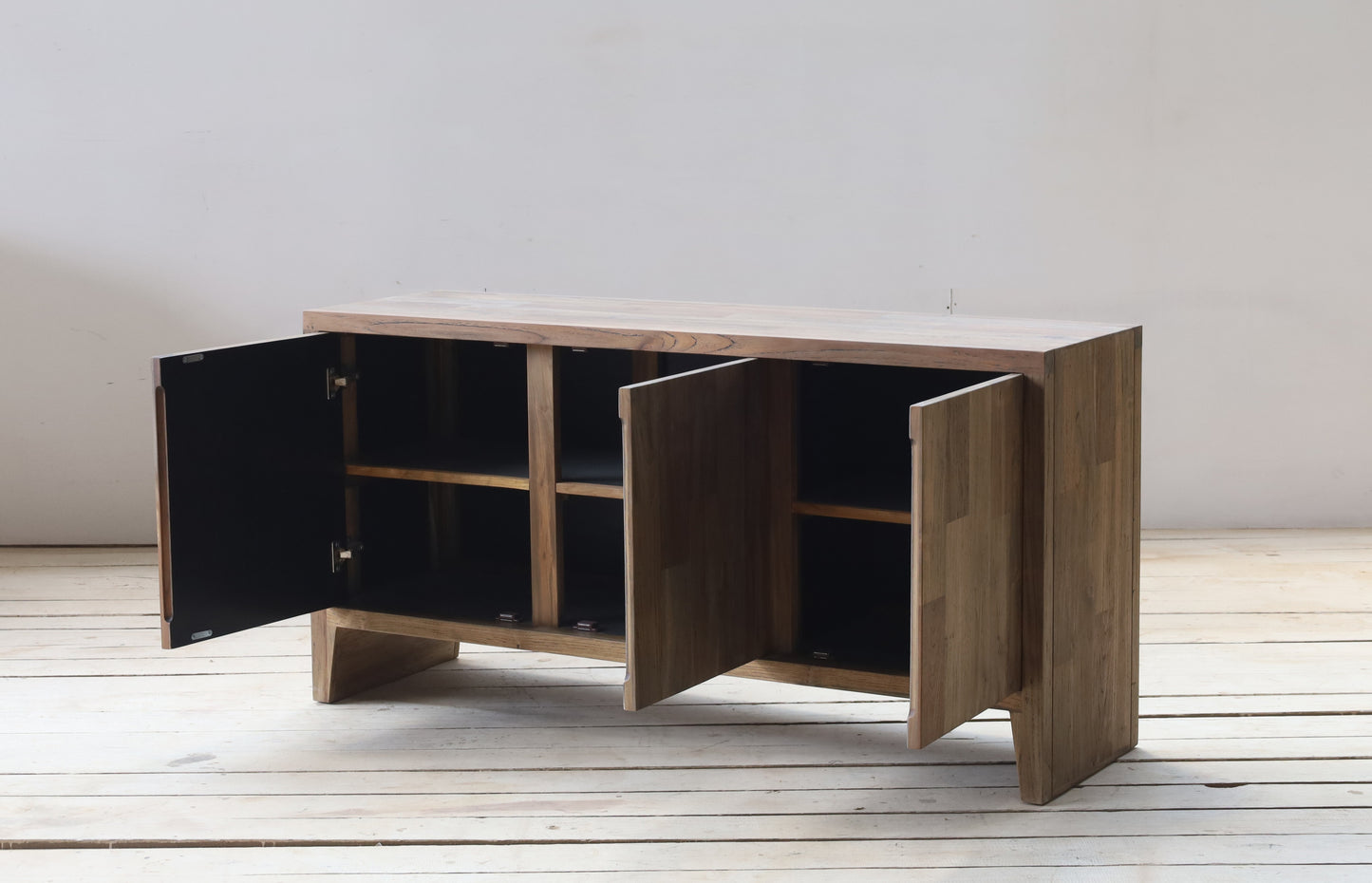 Kama Sideboard blackwash