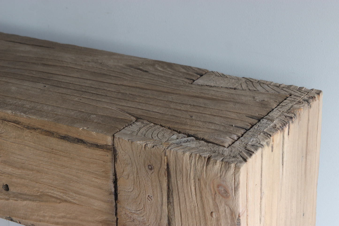 Dovetail Console
