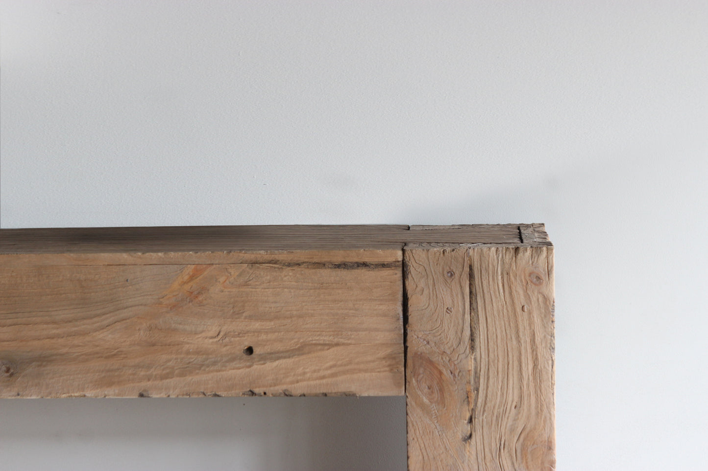 Dovetail Console