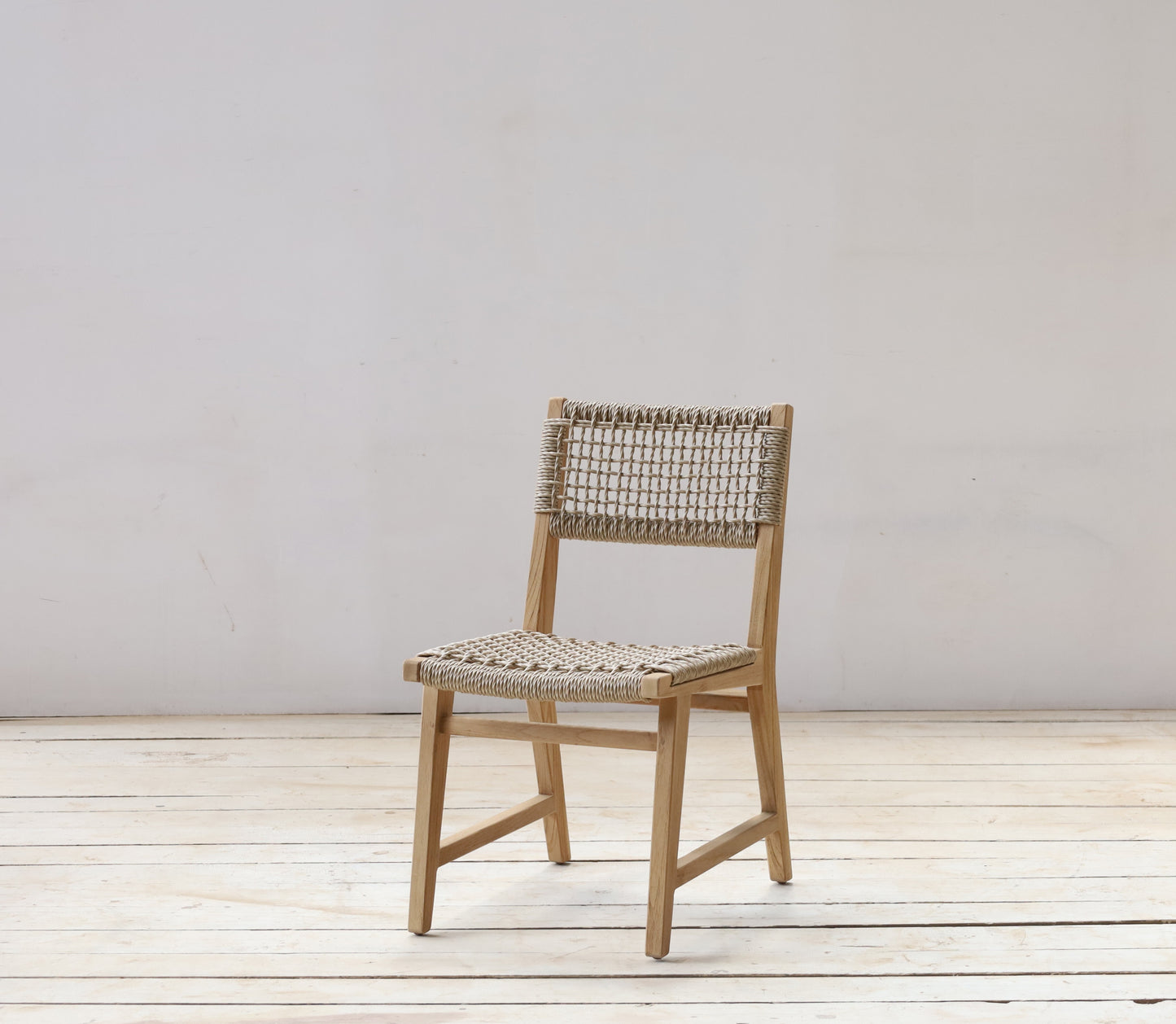 Alpha outdoor chair