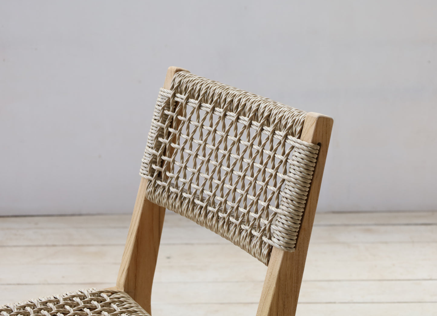 Alpha outdoor chair